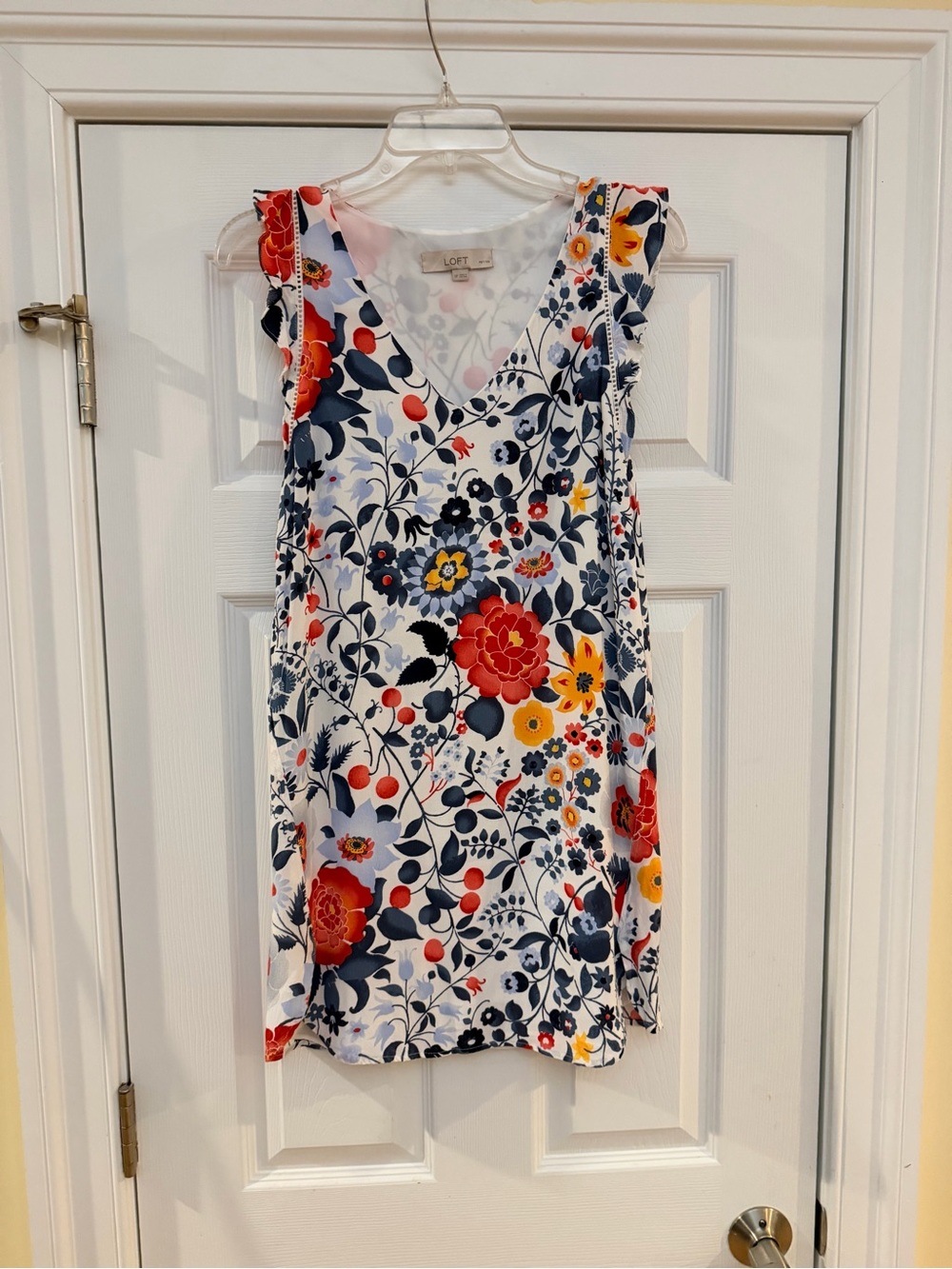 Ladies Size S "LOFT" White Floral V-Neck Sleeveless Dress Red/Navy/Yellow Print